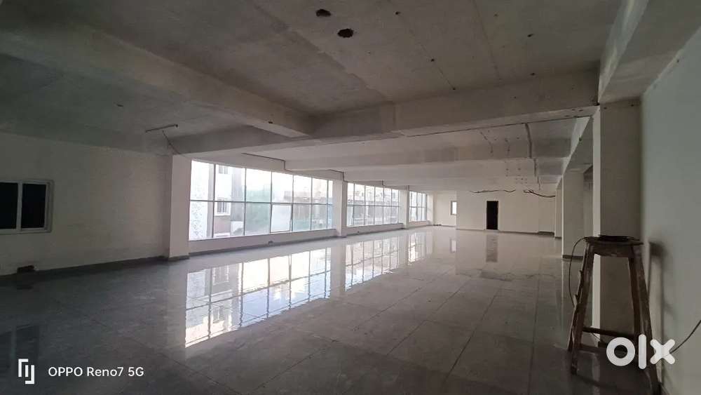 9000 Open Office Space Available For Rent