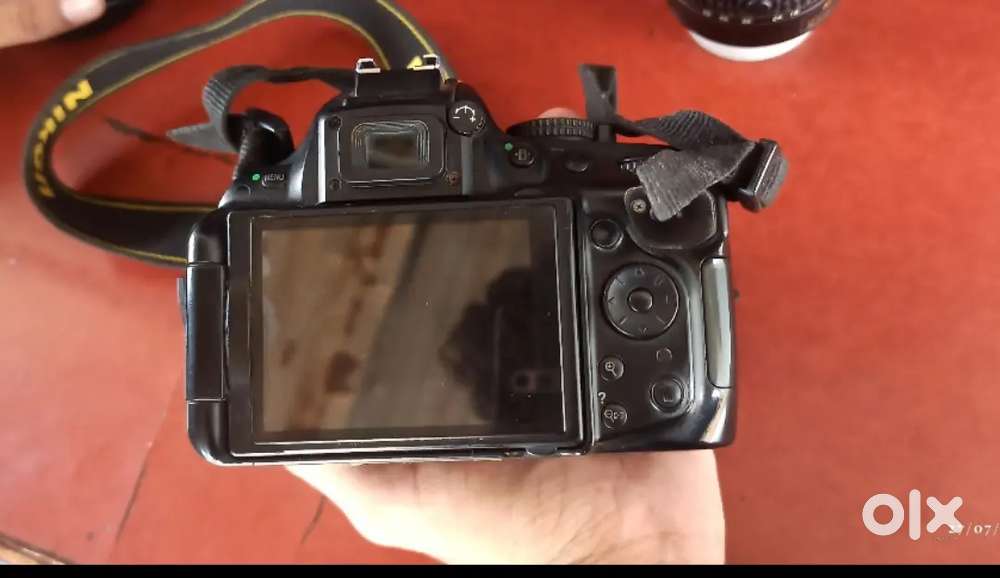 Nicon 5200 D with 2 lens
