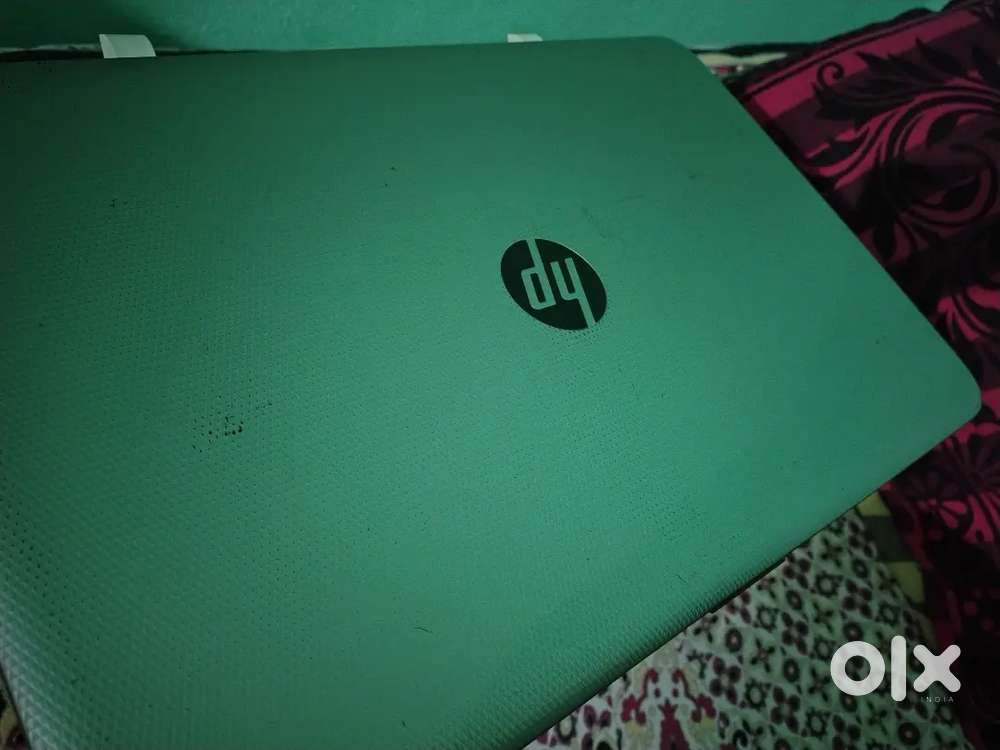 HP LAPTOP 8 GB RAM 256 SSD at only 9999/-