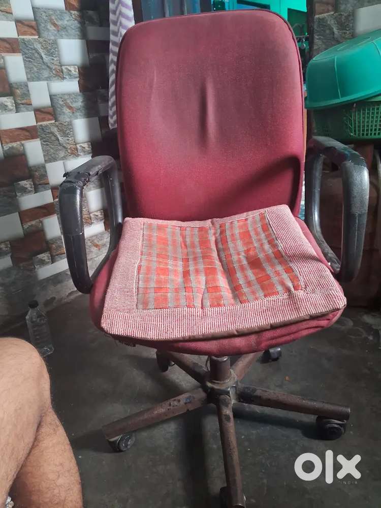 CHAIR 350rs