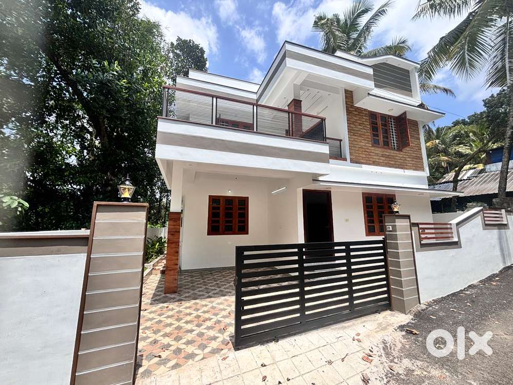 52lks(ngble)Thirumala/Pidaram/Tvpm/Ivery near Main road & Bus Stop