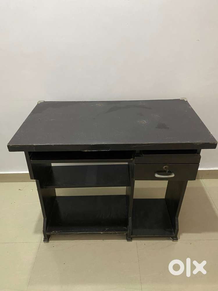 Computer Table