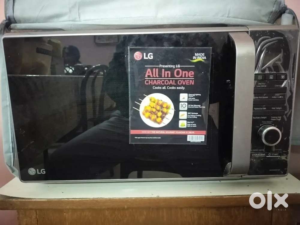 LG CHARCOAL MICROWAVE 28 litre
