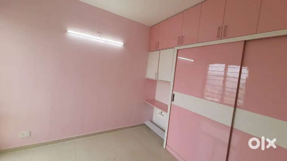 2BHK Semi Furnished Society Flat Available For Rent Near Honda Chowk