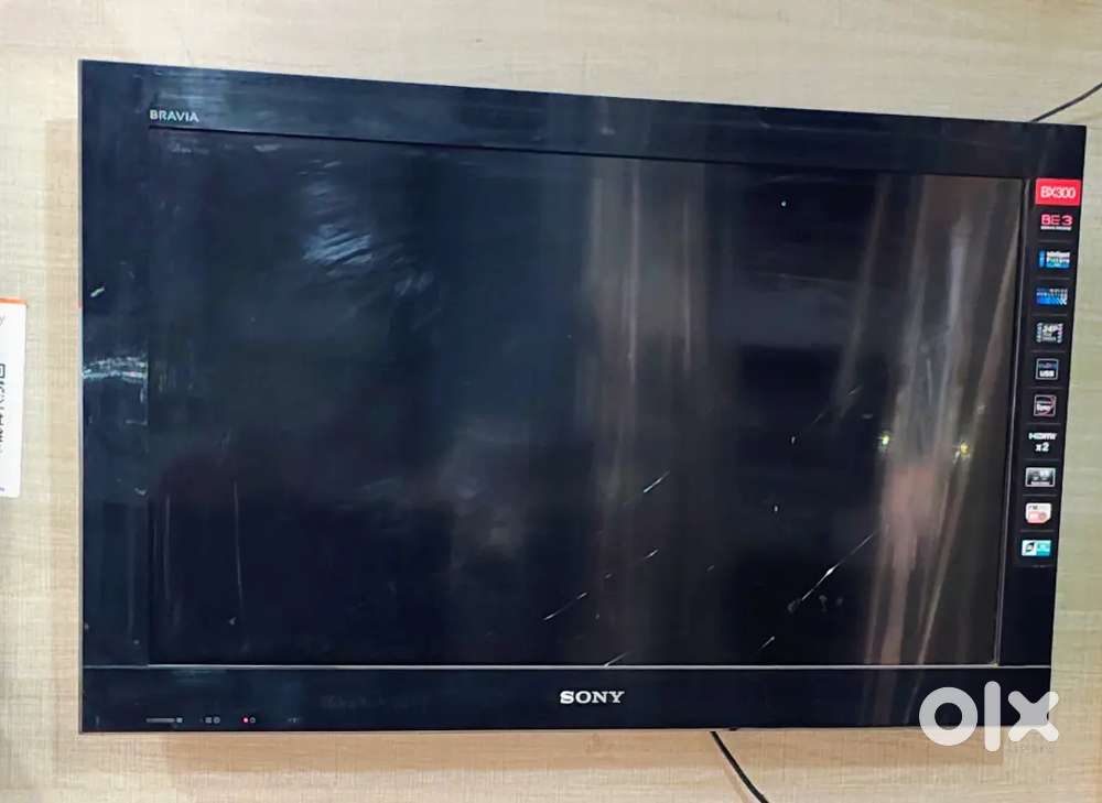 SONY 32INCH LCD