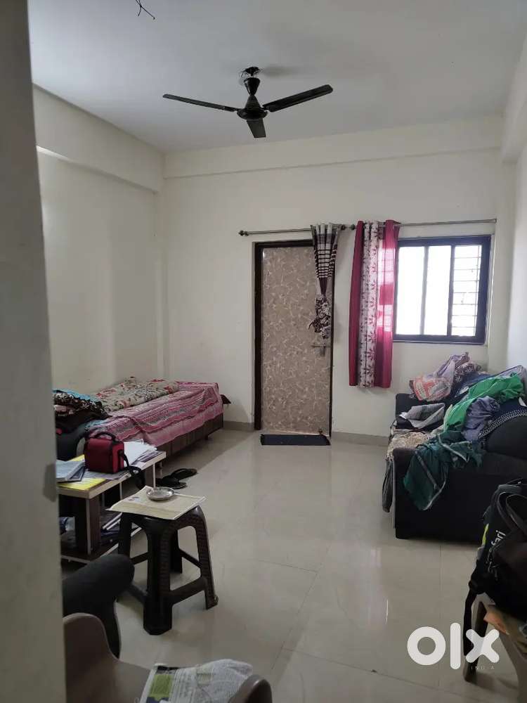 2 bhk flat for sale road side, om garjana chowk, oppos Maruti Karyalay