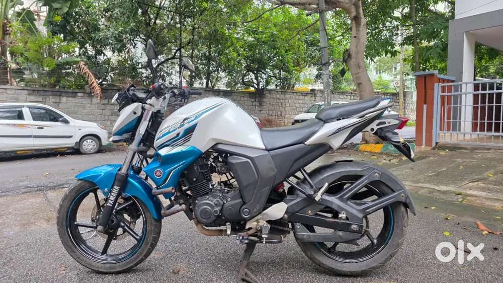 Yamaha Fzs v2