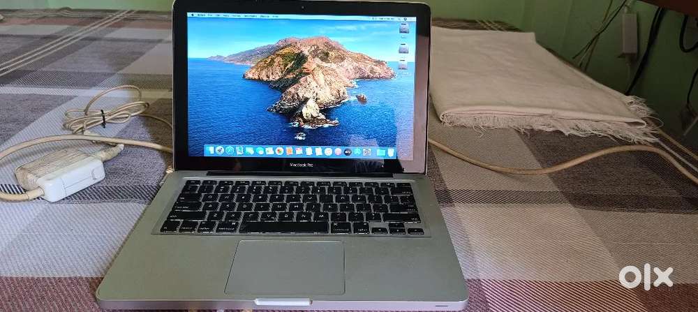 APPLE MACBOOK PRO