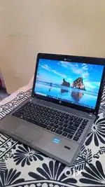 Hp laptop i5 processor 2.8ghz speed 8GB Ram
