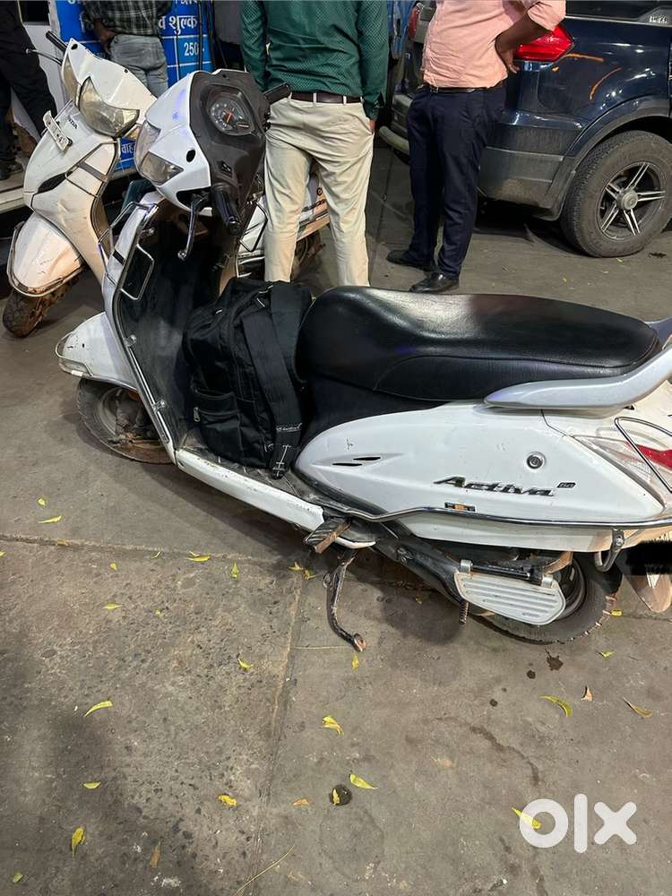 Indore se shift hogya hu isliye sell kar raha hu. Condition top hai