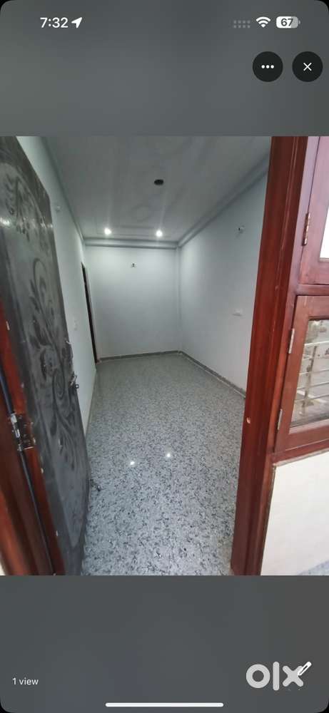 Rooms  for rent close to school