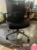 10 Executive office ergonomic swivel chairs
