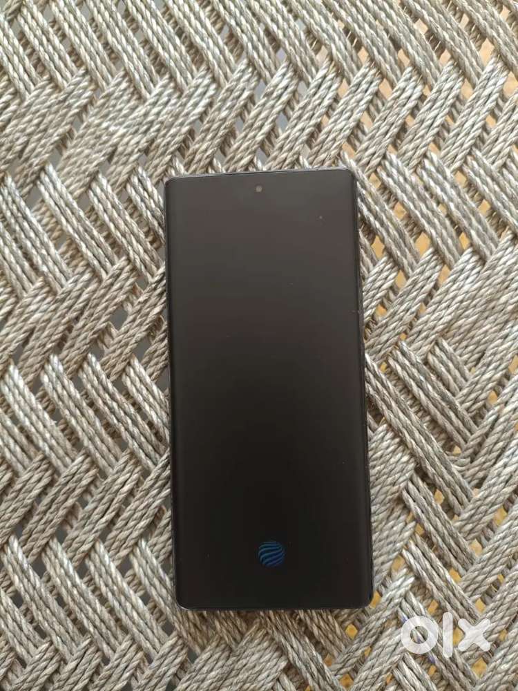 Vivo x80 12/256gb exchange with Apple ipad