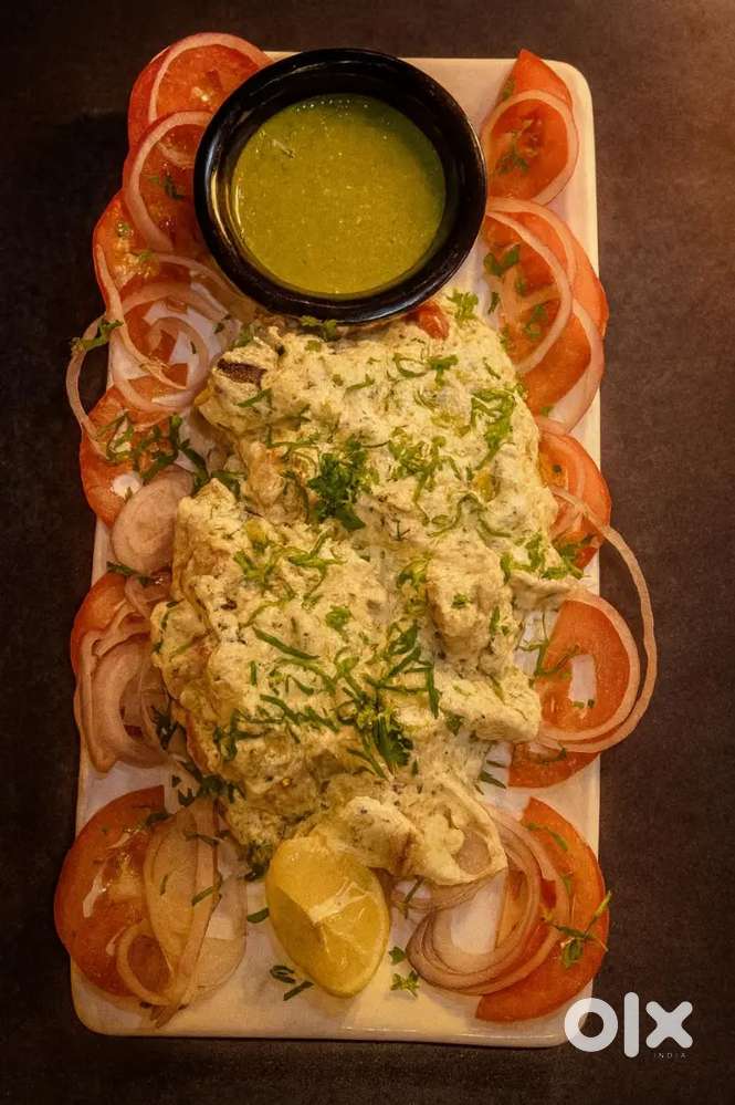 Mughlai Chef, tandoor wala aur  helper chahiye