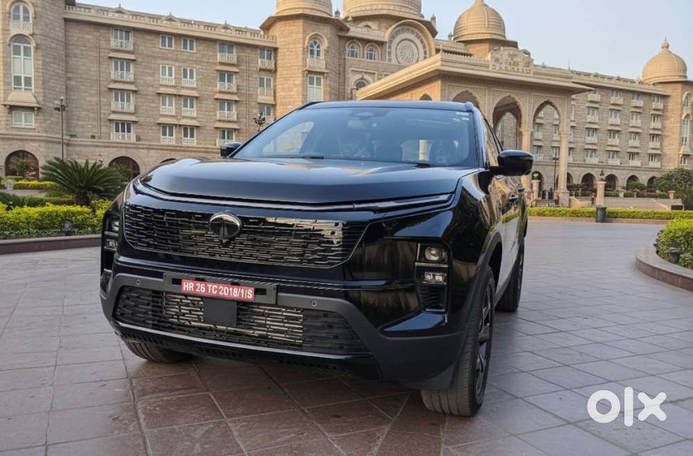 Tata Safari Accomplished Plus 6 STR Dark Edition AT, 2025, Diesel