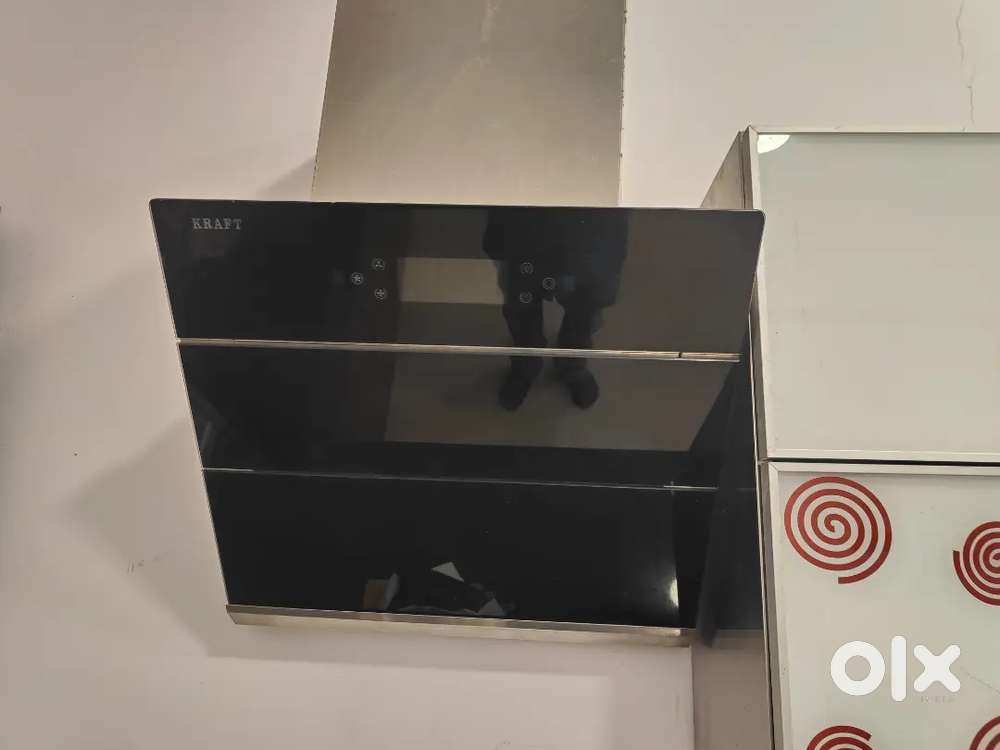 Built in Oven and Kitchen chimney