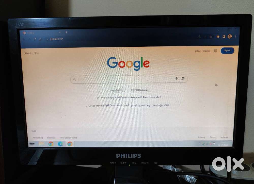 Philips external monitor with VGA port LCD display screen