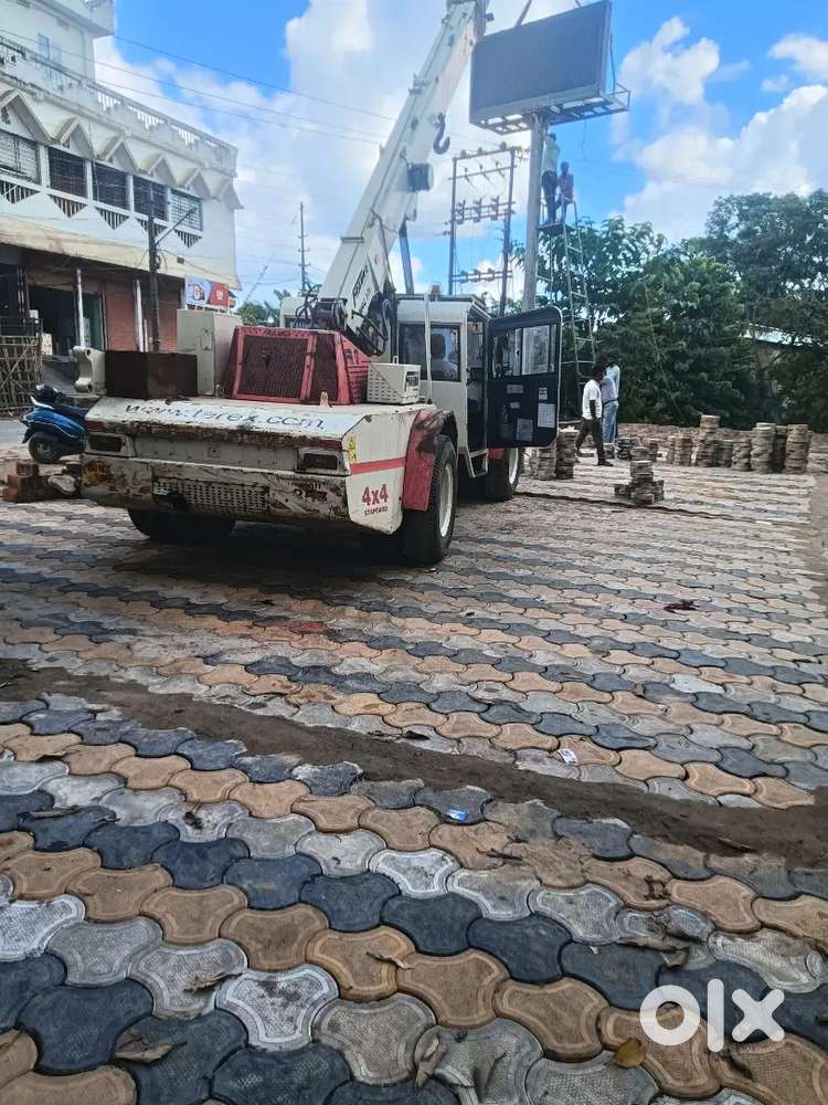 Ja kuno kaj.   Karanu hoi.   Raj mistri plumber any work done by me.
