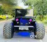 Open jeeps willys jeeps thar Hunter jeeps AC jeeps