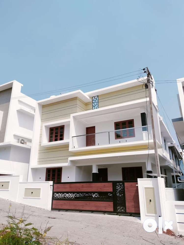 Aluva, Asokapuram,3 bed new house,69 lakhs nego
