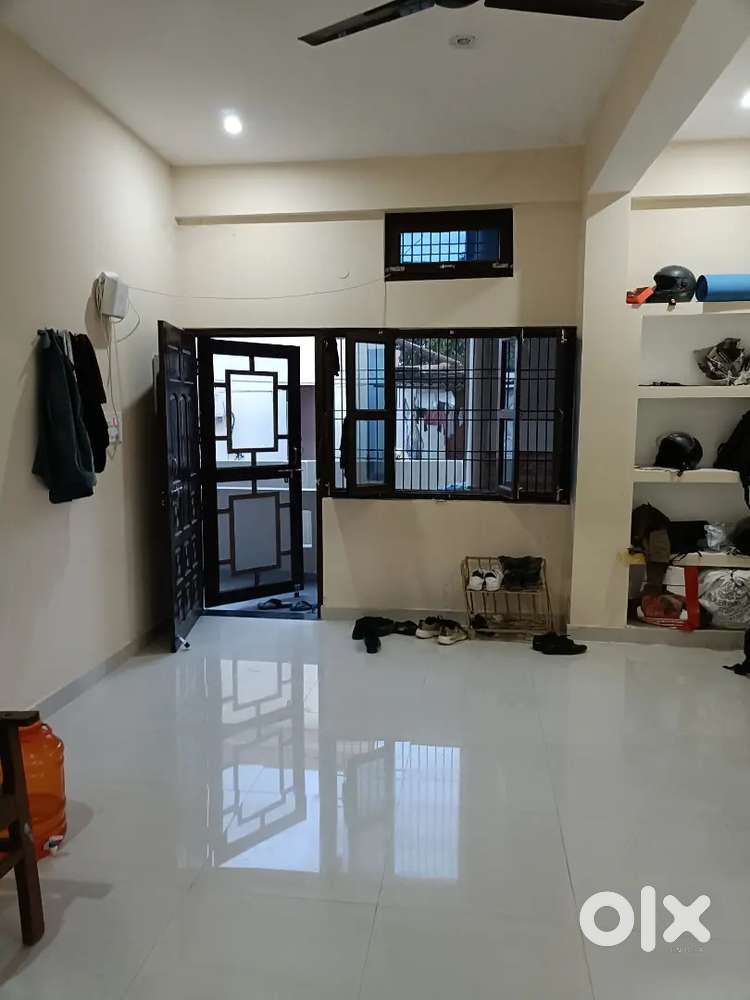 Need roomate middle of mohaddipur and nauka vihar