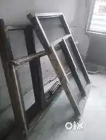Window palle shisha sab hai