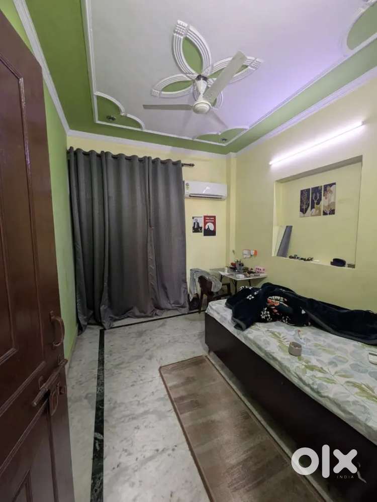 Needed a flatmate for a 2bhk  furnished  room available for  2 person