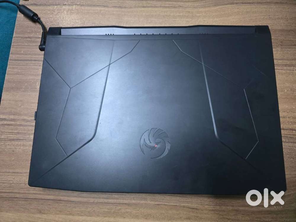 MSI bravo 15 512gb 8gb ram 4 gb graphics