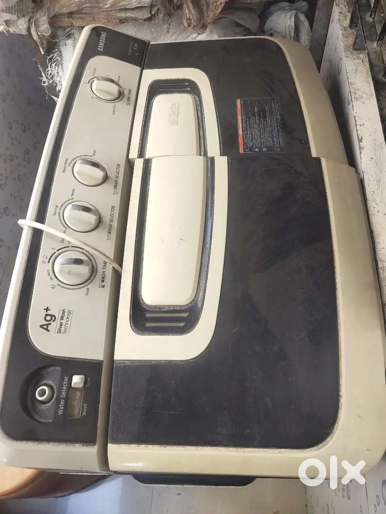 Washing semi automatic Samsung 8•5kg. Sell best feature