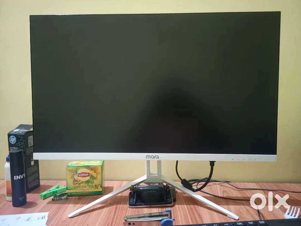 Monitor MarQ 24 inch Rs 5500/- Running 15 Days