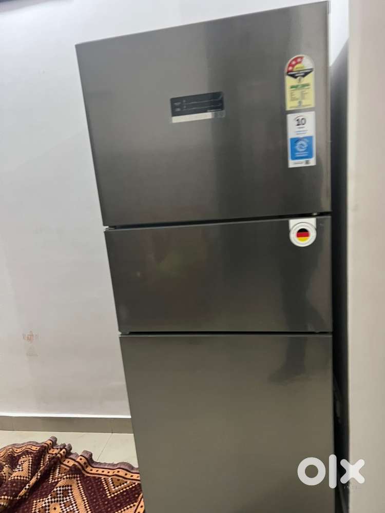 Bosch refrigerator only 3days old 305ltr