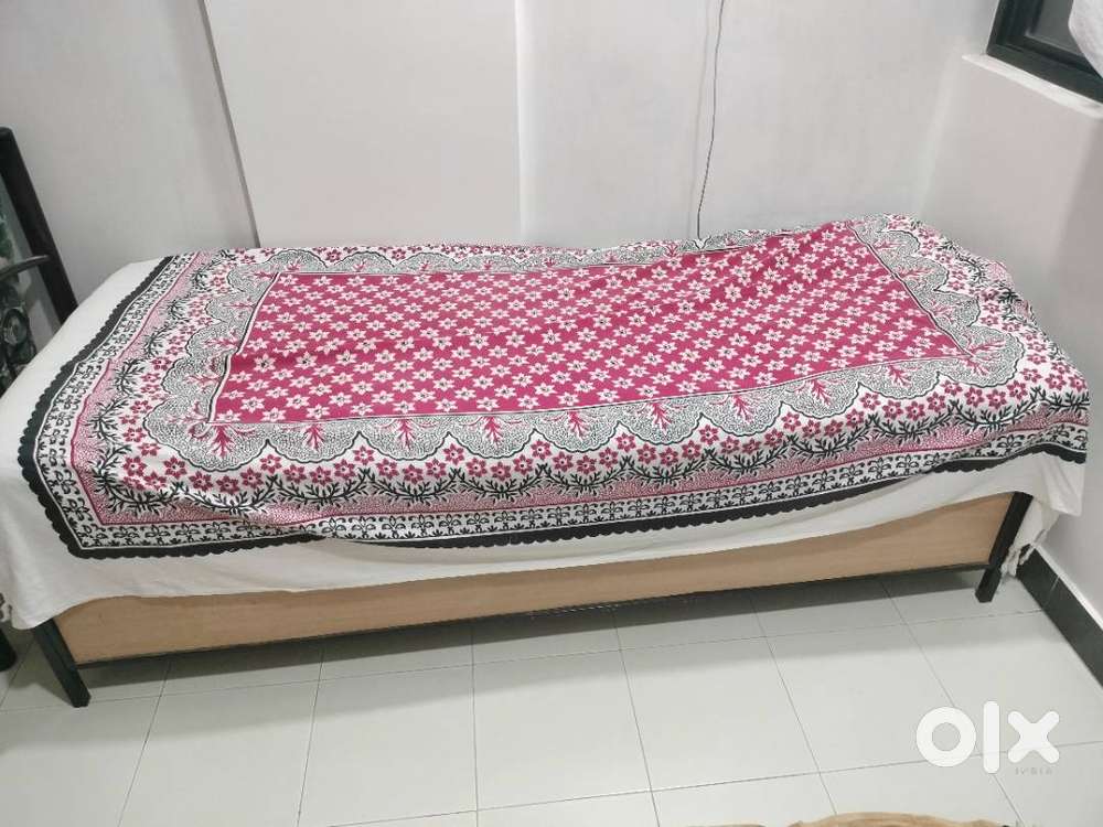 Box type Bed