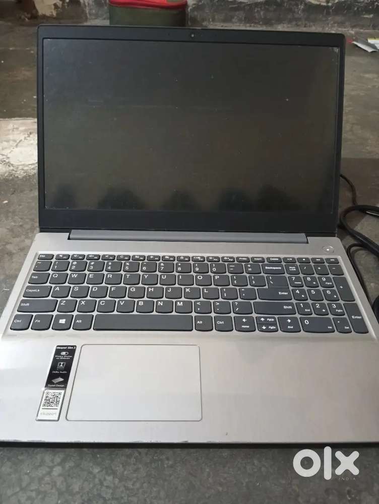 Lenovo i3, 10th generation with working and with charger and mouse