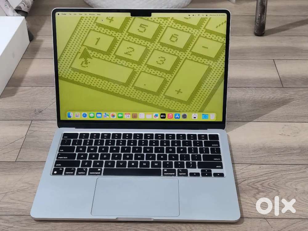 Apple Macbook Air 2022 M2 8GB Ram 256GB SSD GADGETZONE