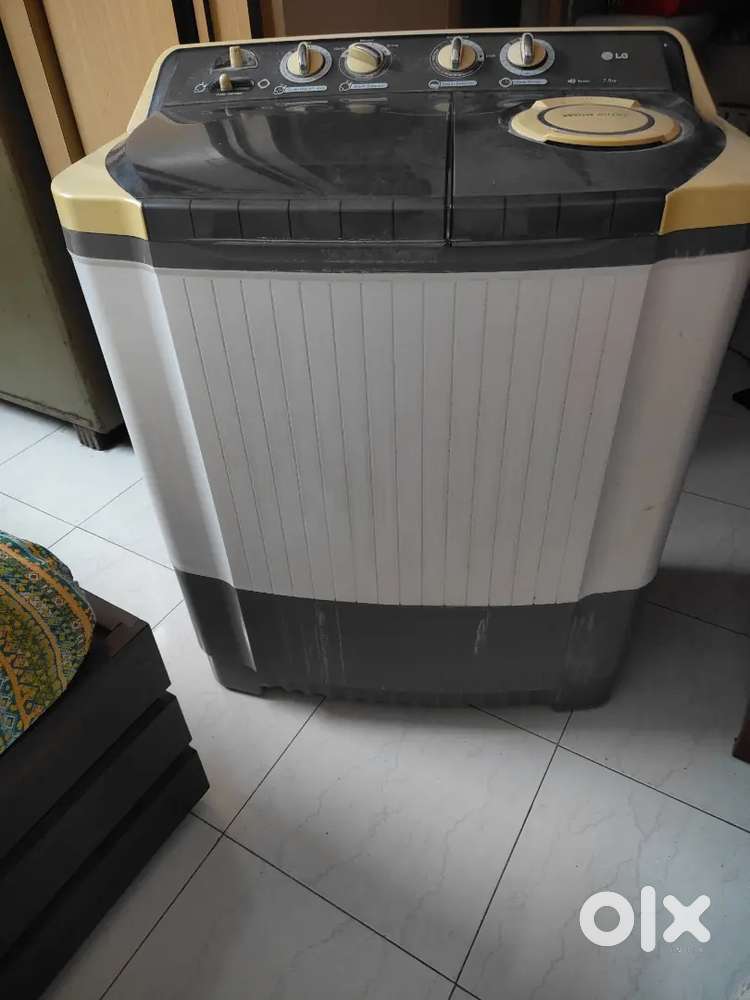 Semi Automatic Washing Machine