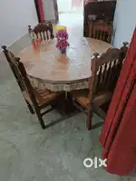 Design thode alag hai aur acche bhi hain
