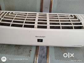 SHARP INVERTER SPILT AC 1.5 TON