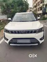 Mahindra XUV300 W8, 2020, Petrol