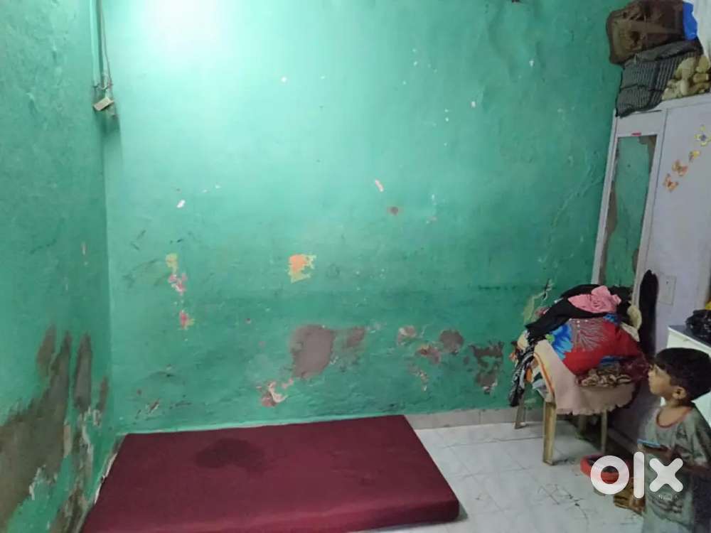 malwani chawl room first floor