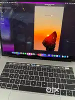 Mac book pro 15 inch core i7