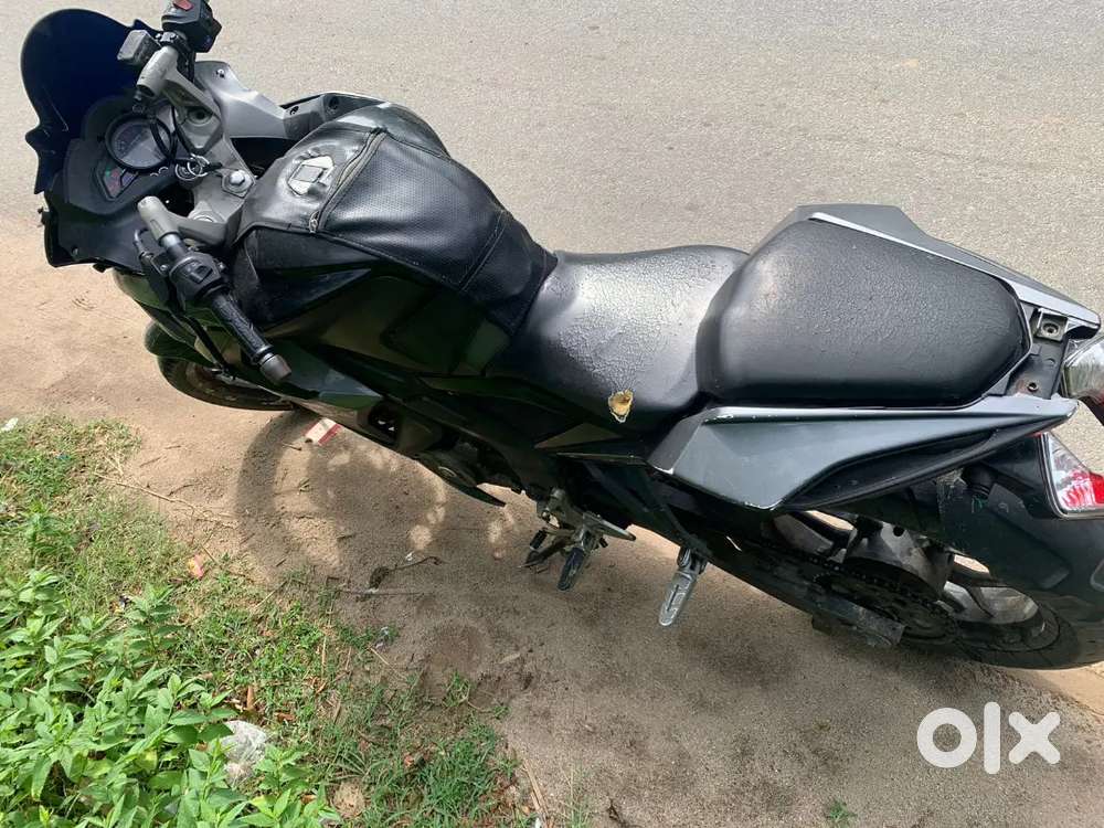 Pulsar rs 200