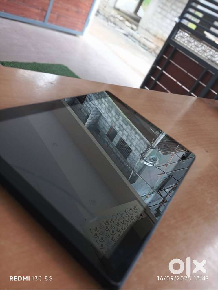 Urgent, LENOVO TB-X505X. 10.1-inch super display, with microSD support