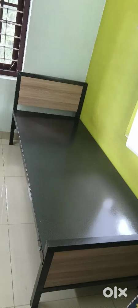 New Single Metal cot