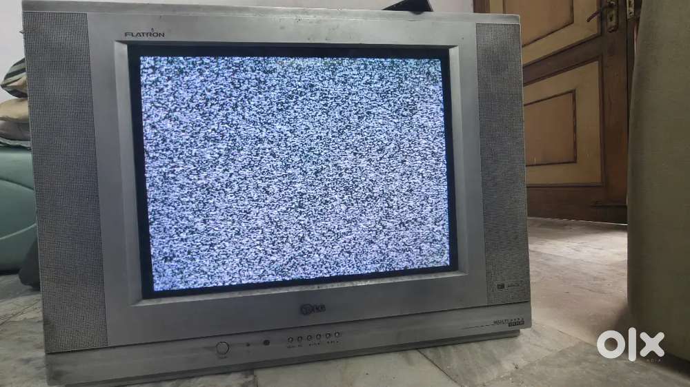 LG TV - working - Flatron 21 inch