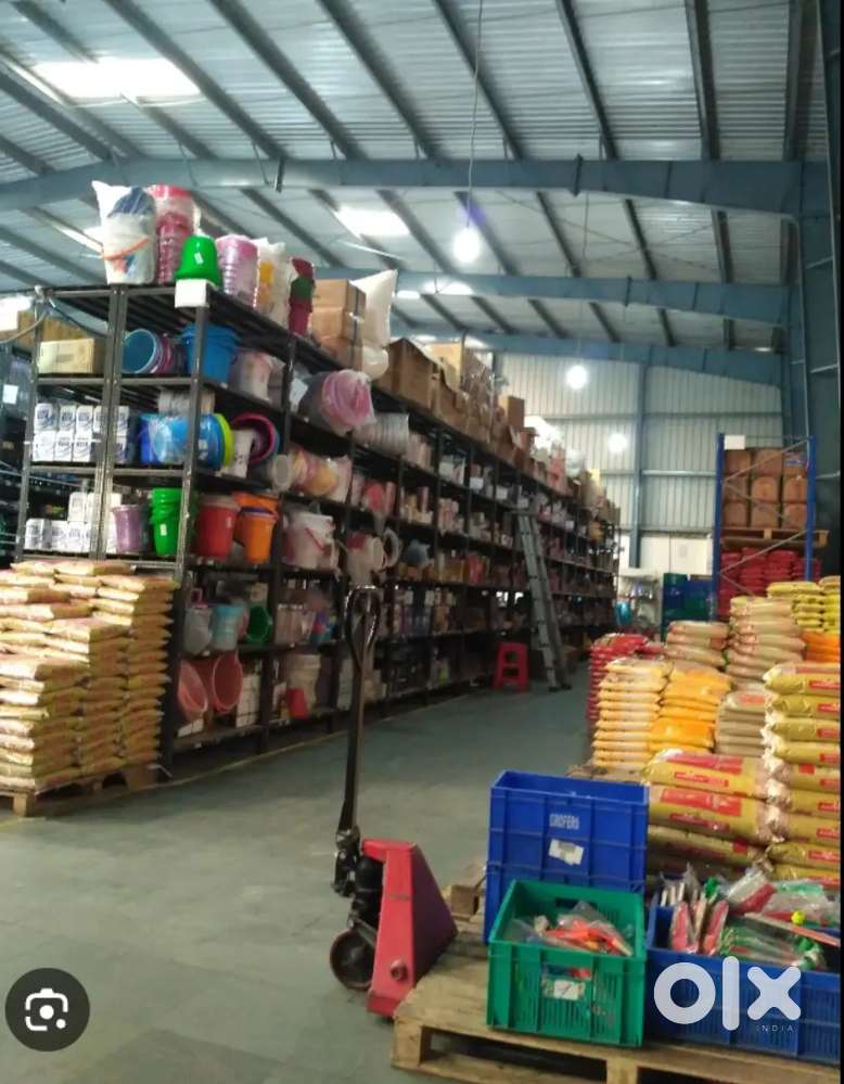 Grocery warehouse packing