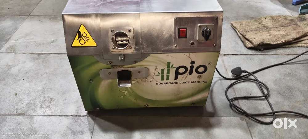 Sugarcane juice machine