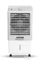 Cooler with 65+ liter water tank.