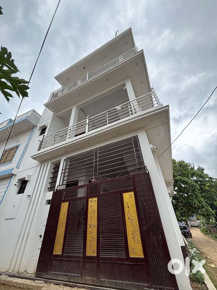 3bhk at 10,000