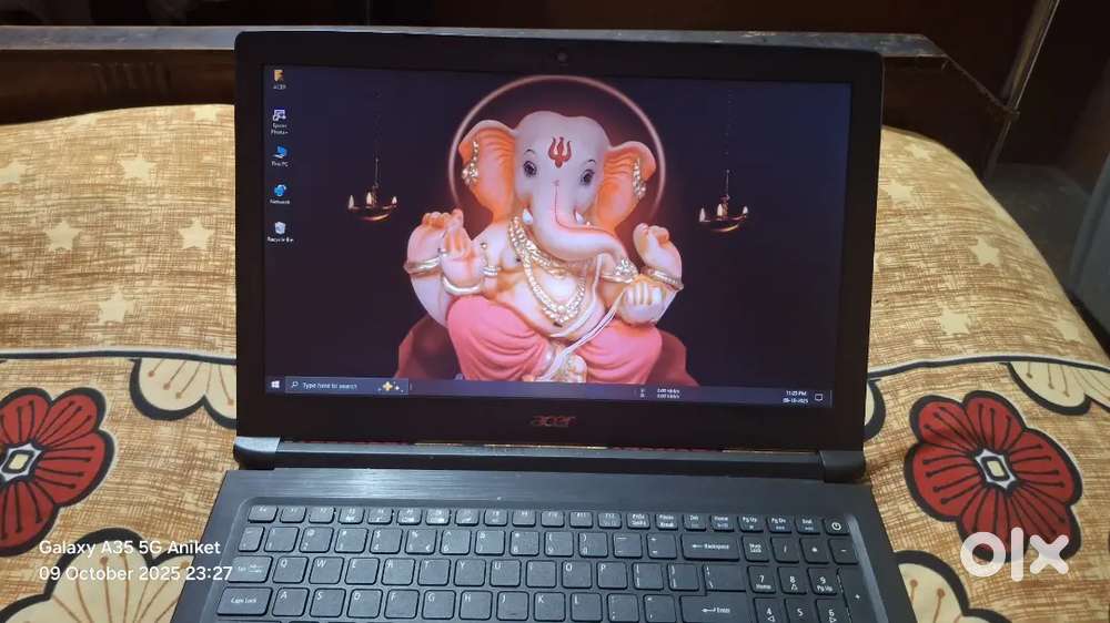 New Acer company mint condition laptop with charger