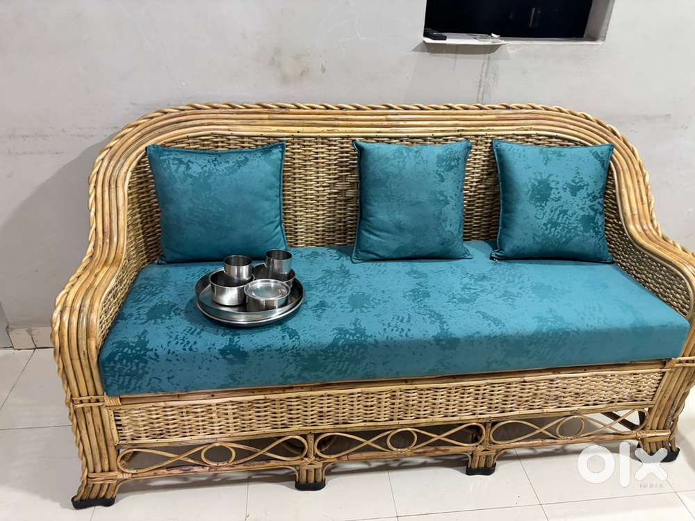 Can furniture Sofaset for urgent sale